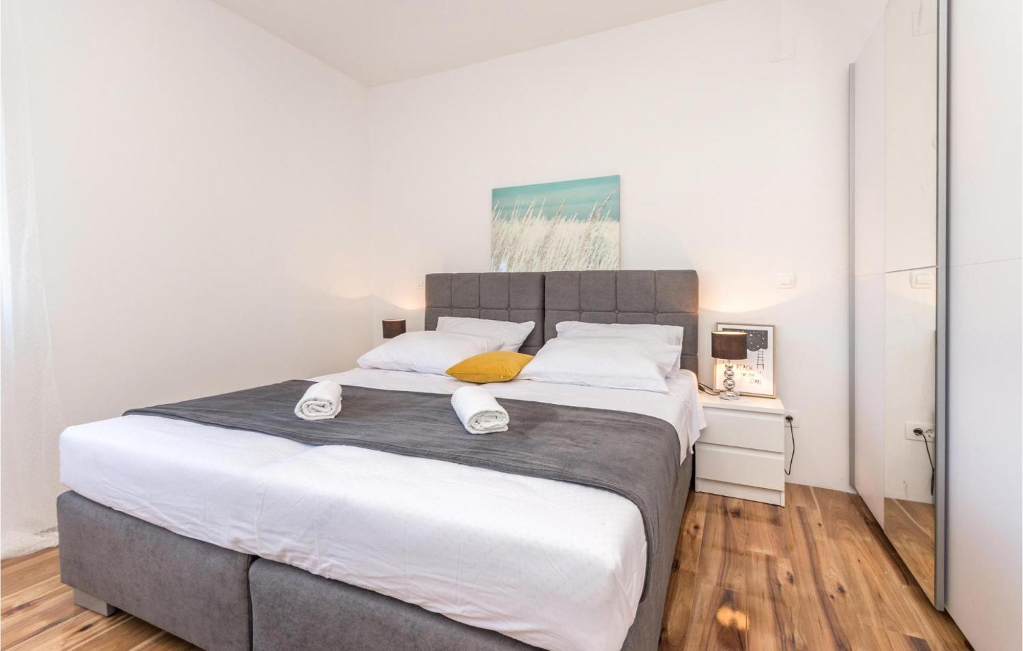 3 Bedroom Beautiful Home In Rastane Donje Donje Rastane 外观 照片
