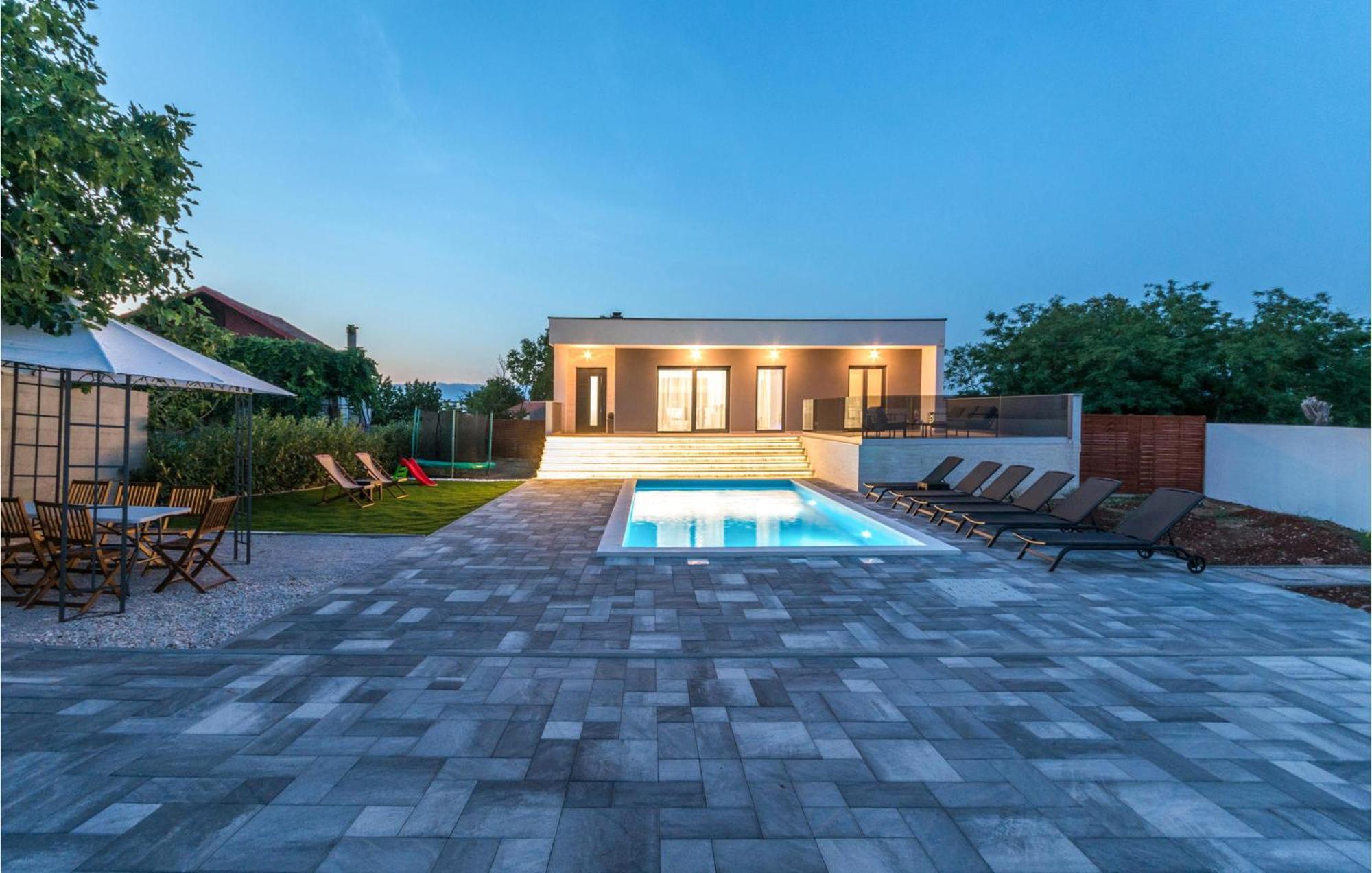 3 Bedroom Beautiful Home In Rastane Donje Donje Rastane 外观 照片