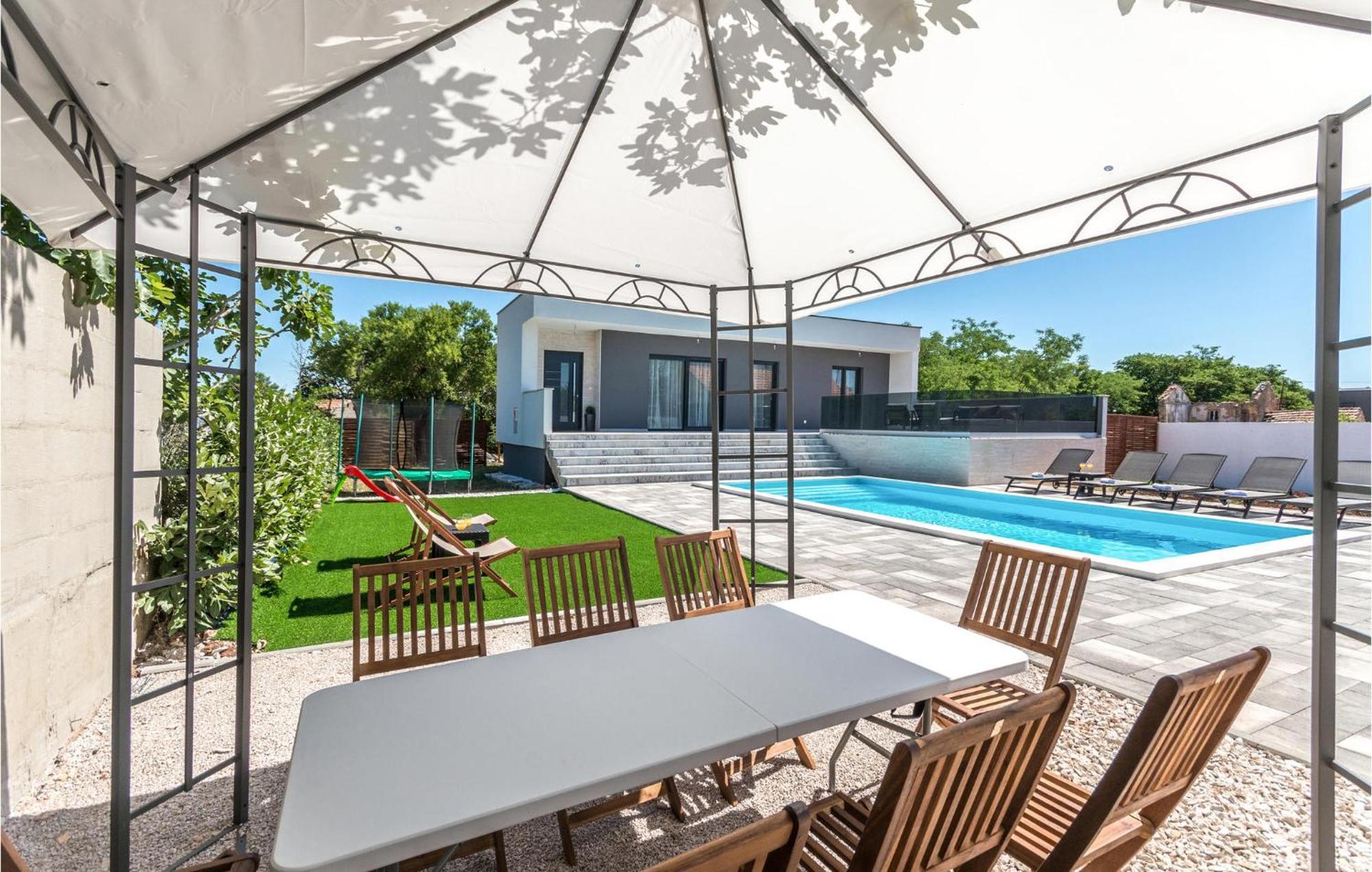 3 Bedroom Beautiful Home In Rastane Donje Donje Rastane 外观 照片